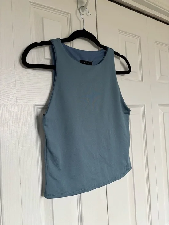 Women’s Sleeveless Crewneck Tank Top in Dusty Blue - Picture 3 of 8